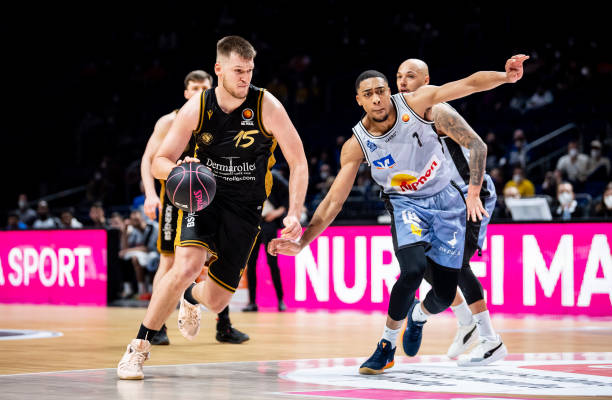 伊万多次强 伊万多次强